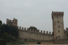 0121 5-10 Castle