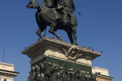 0248 10-10 Statue