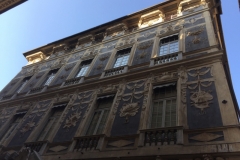 0406 19-10 Building