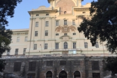 0411 19-10 Building