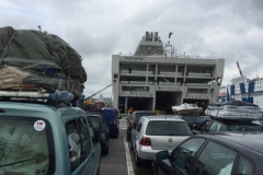 0434 21-10 Ferry queue