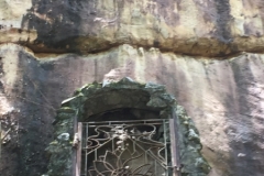 9416  10-7-19 temple