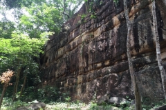 9418  10-7-19 rock face