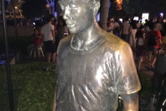 5786 4-2-19 statue