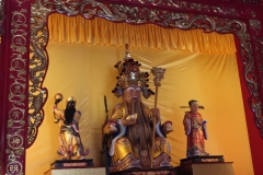 5829 8-2-19 statues
