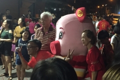 6137 15-2-19 crowd