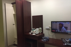 6400 23-2-19 bedroom