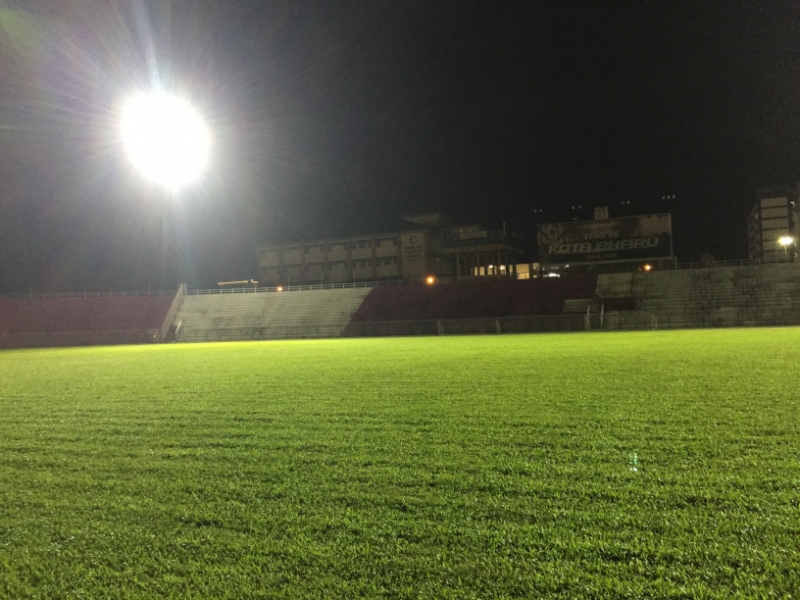 5299  12-1-19 floodlight