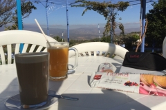 0526 25-10 Coffee break