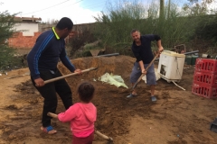 0718 3-11 Digging.