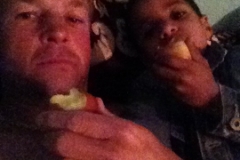 5296 22-1 Eating apples