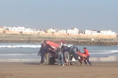5475 25-1 launching a boat