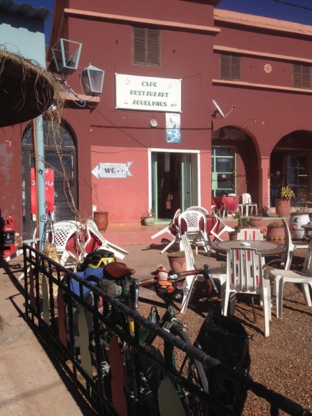 5937 2-2 cafe agelemous