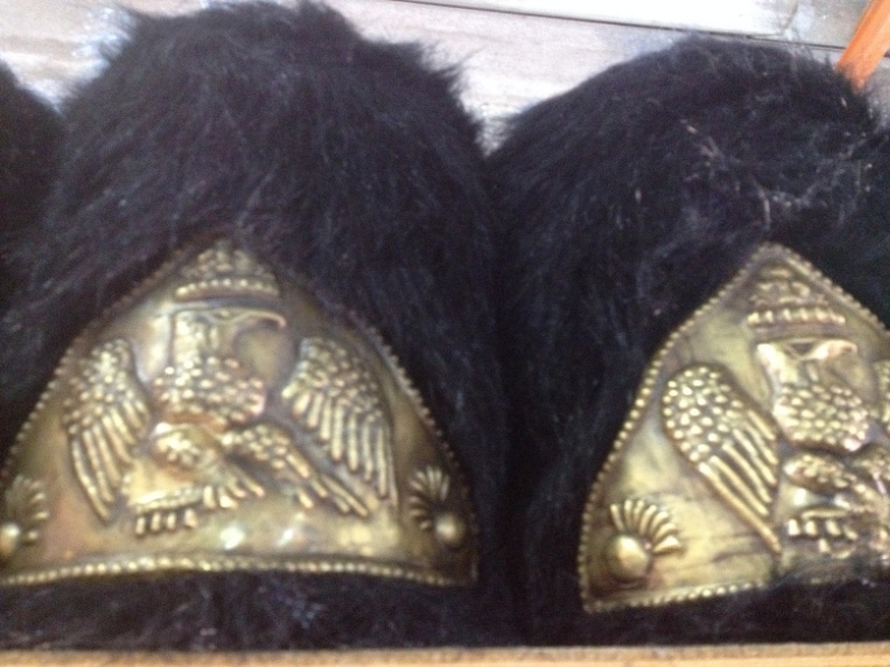 6094 4-2 Costume store hats bearskins