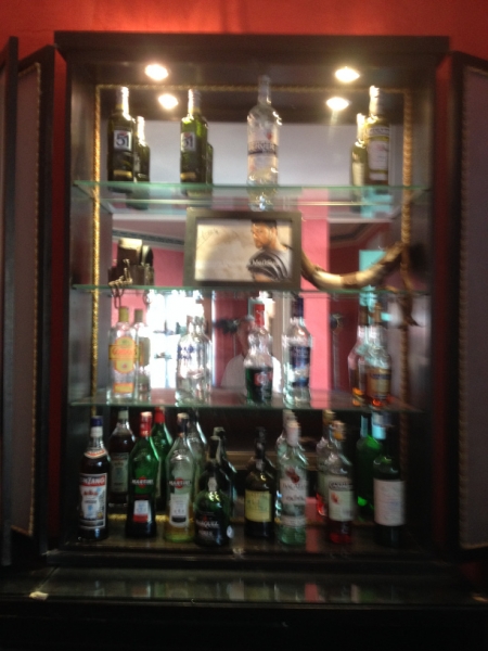 6115 4-2 cocktail cabinet