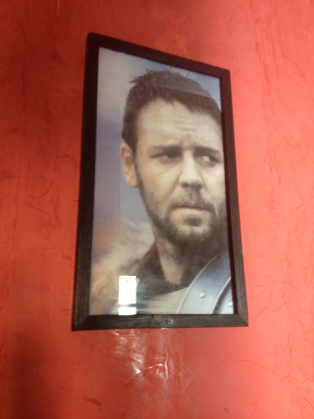6117 4-2 Russell Crowe