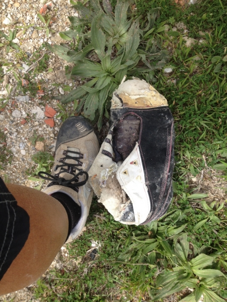 7469 17-3 big shoe