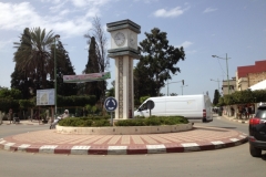 7433 15-3 Clock roundabout