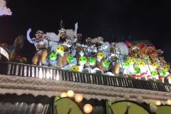 2462  11-2-18 carnival float