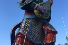 4112 28-11-18 statue