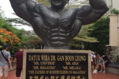 4276 8-12-18 Statue