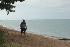 4332 - 10-12-18 tLucas on the beach