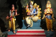 4413 -13-12-18 statues