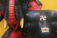 4421 -13-12-18 statues