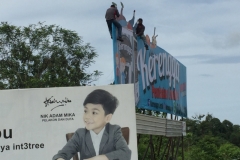4450 -17-12-18 hoarding