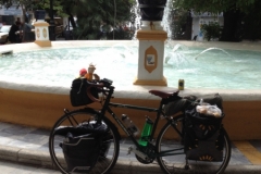 1975 20-10 Fountain