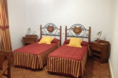 2138 23-10 hotel room