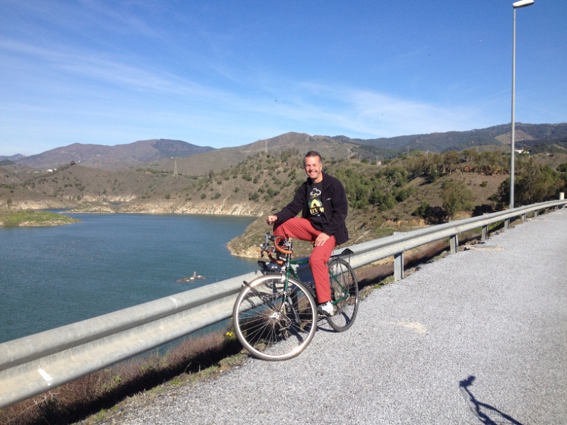 4273 20-12 Brian by lake