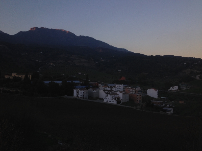 4589 9-1 Sunset mountains