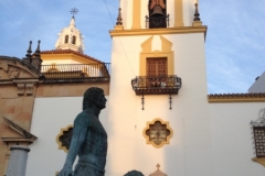4676 10-1 statue with lions Rondo