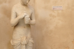 2260 27-10 statue