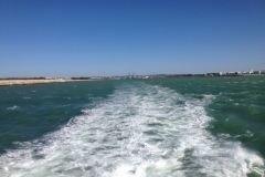 2324 29-10 wake Ferry to Cadiz