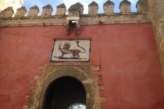 2608 6-11 crenellated wall