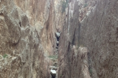 2962 9-11 between cliffs