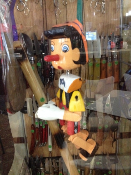3732 28-11 pinocchio puppet