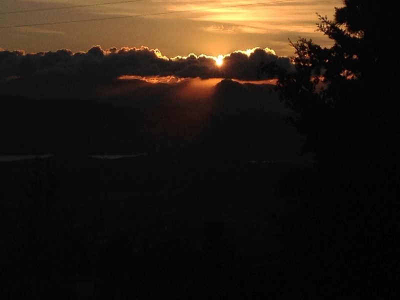 3837 29-11 Sun behind clouds