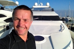 4084 11-12 Luxury yacht