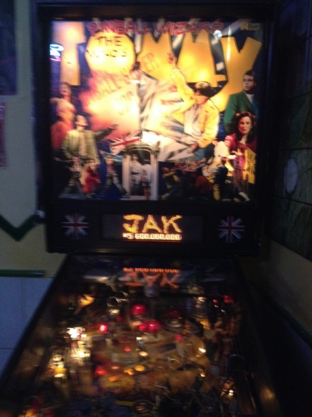 0594 Blurry pinball machine
