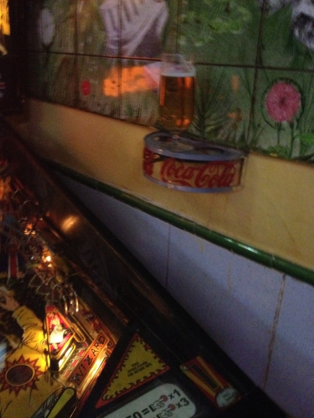 0595 Coca Cola shelf
