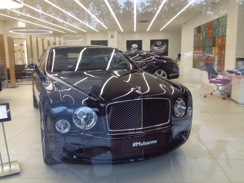 0703 Luxury car showroom