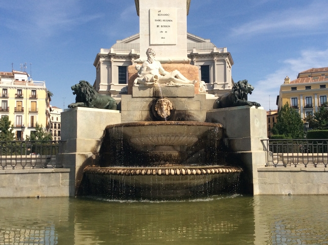 1215 Plaza de Oriente