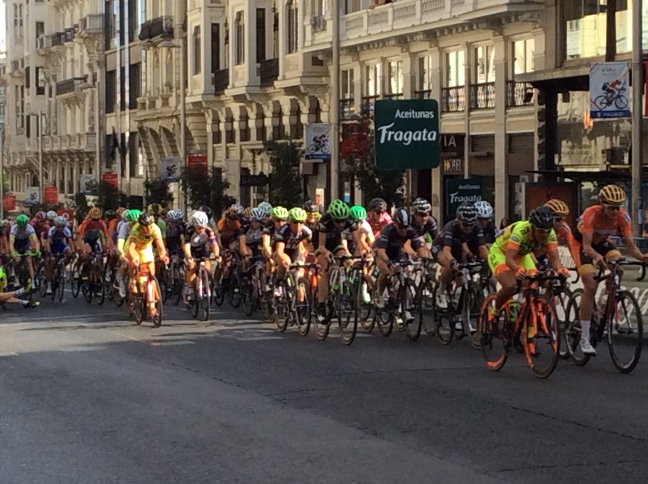 1239 Ladies cycle race