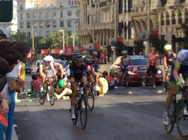 1241 Ladies cycle race crash