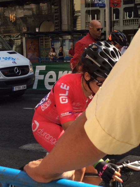 1252 Ladies cycle race crash