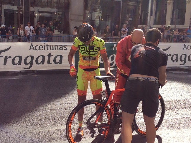 1256 Ladies cycle race crash