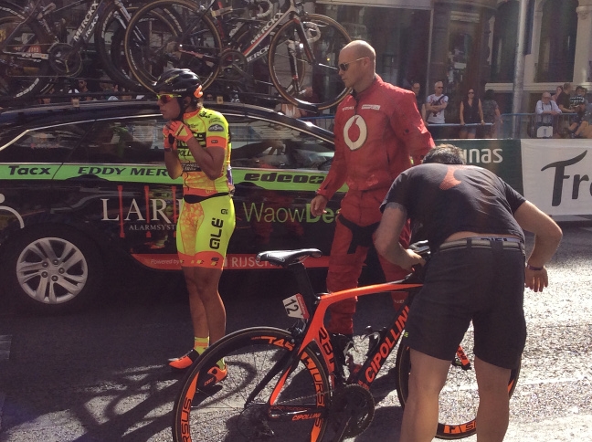 1258 Ladies cycle race crash